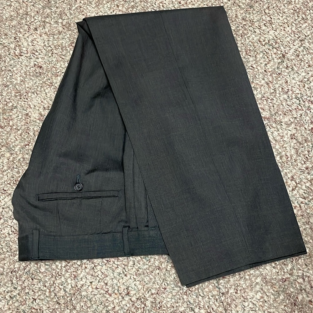 Hugo boss grey 100% new wool dress pants